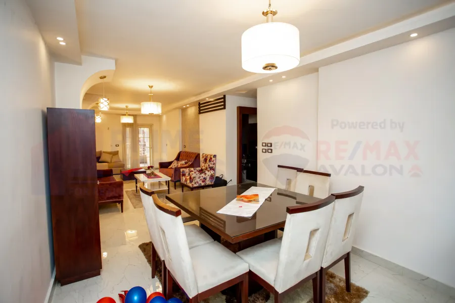 شقة للبيع 150 م سيدي بشر (ش جمال عبد الناصر تقاطع ش محمد نجيب)