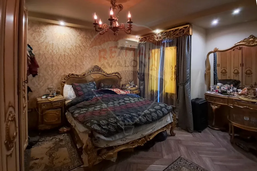 شقة للبيع 134 م  سموحة (ابراج رويال بلازا)