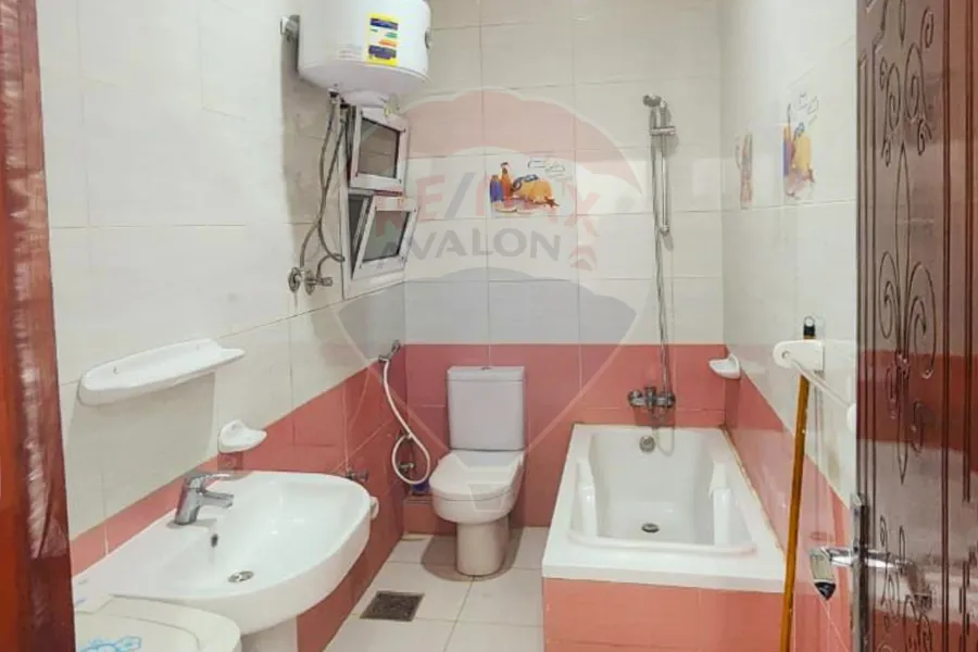 Apartment for rent 140 m Al Asafra (directly on the sea)