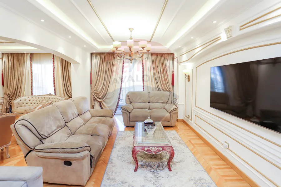 (شقة للبيع 279 م سموحة (كومباوند فيروزة سموحة