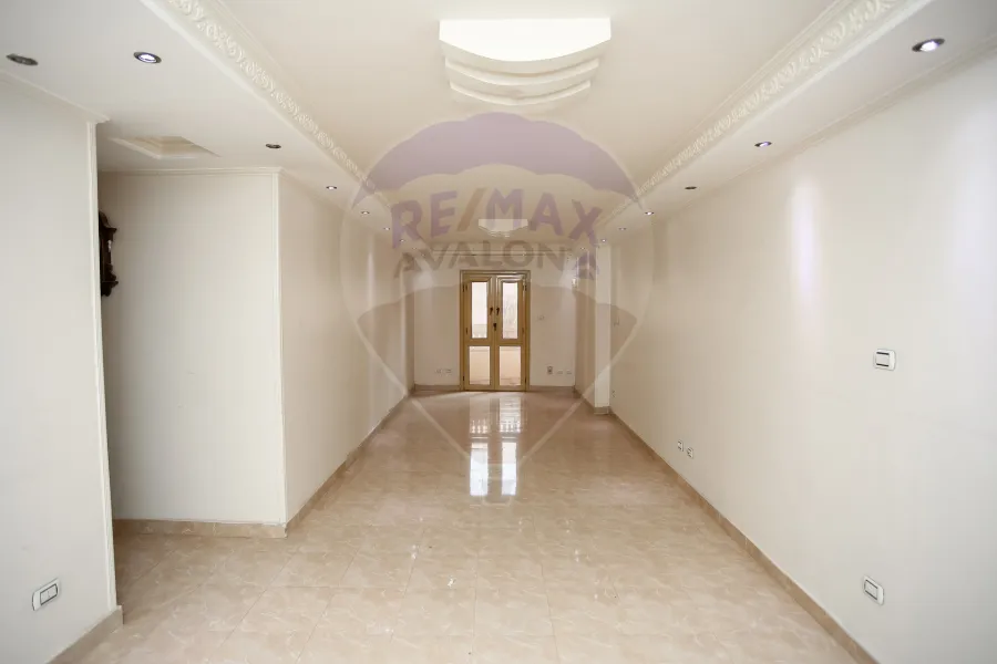 Apartment for rent 135 m Louran (steps from Abu Qir Street)