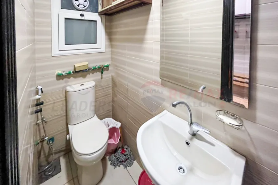 Administrative headquarters for rent, furnished, 150 m, Raml Station (Shakour St.)