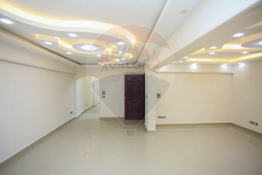 Apartment for sale 216 m Miami (Mohamed Awad St.)