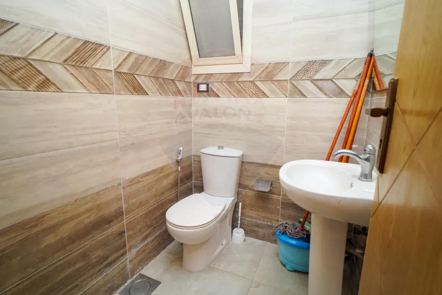 شقة إداري للبيع 146م سموحة(شارع الريادة)