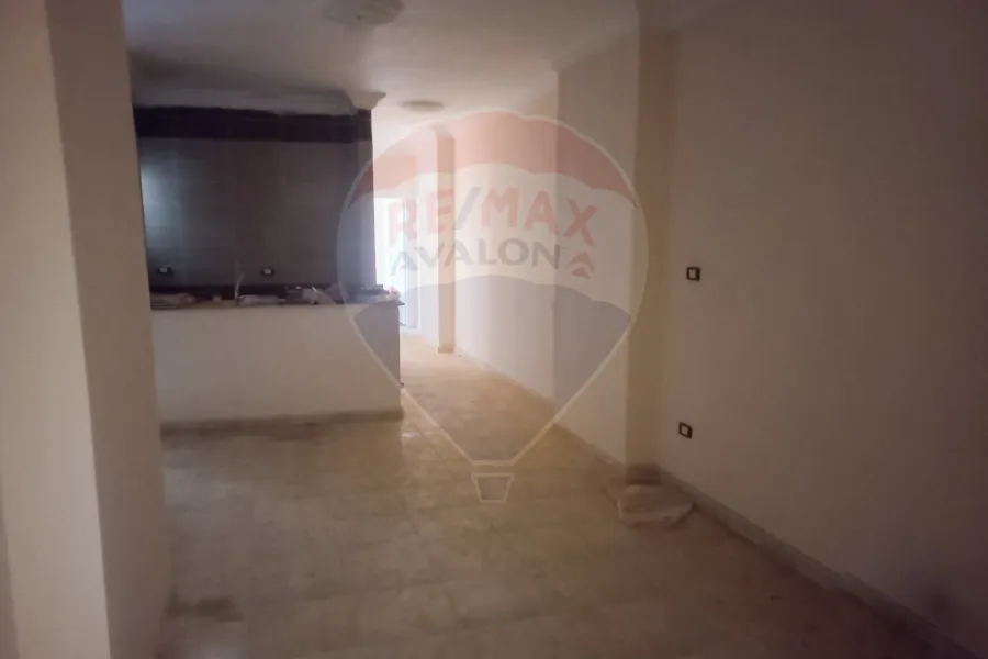 شقة للبيع 100 م مرسي مطروح (طريق القصر)