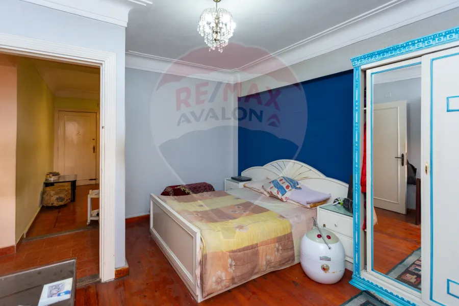 Apartment for sale 380 m Tharwat (second row from the sea)