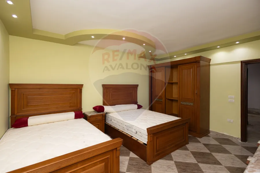 شقة للبيع 220 م سيدي بشر (طريق الجيش)