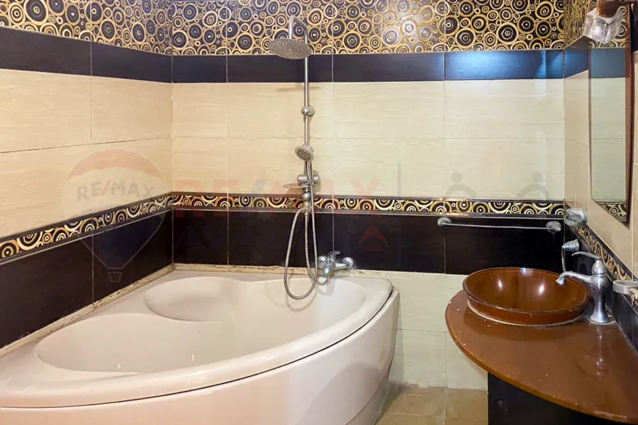 Apartment for sale 150 m Tharwat (Abdel Moneim Al Dalil St.)