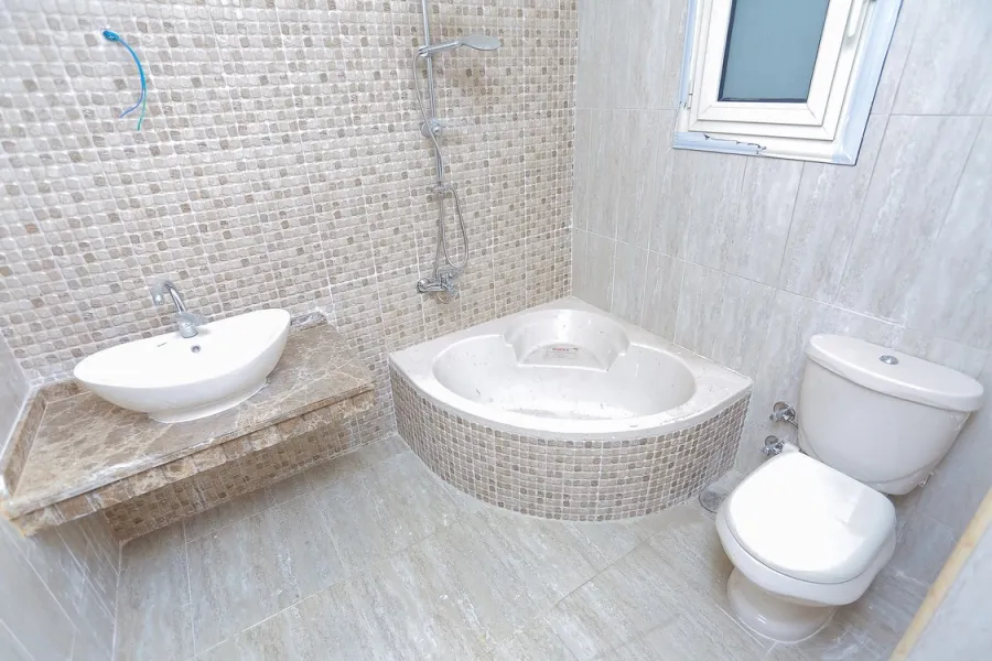 شقة للبيع 185م الازاريطة (خطوات من الترام)