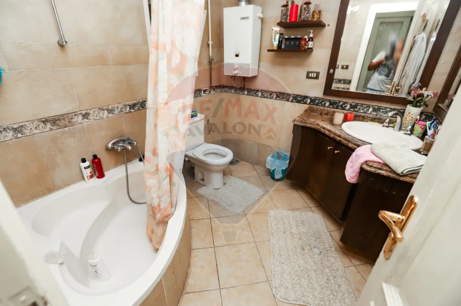 شقة للبيع 195 م رشدي (السلام انتربيلد)