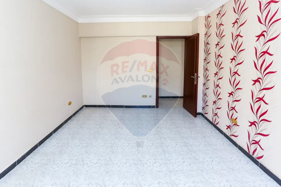 Apartment for sale 155 m Bolkley (in front of Al-Ahly Hospital)