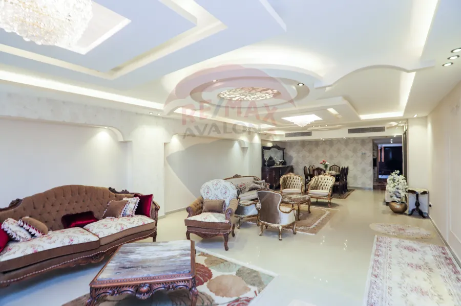 Apartment For Sale 271 m Smouha ( Albert Elawel St - Front Of Princess Fawzya Palace)