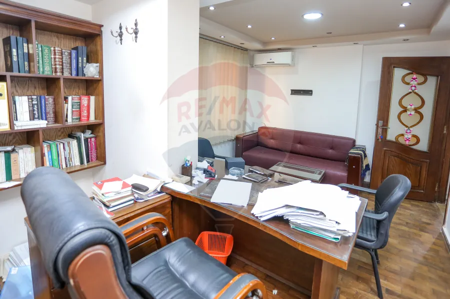 Administrative unite for sale 140 m Elebrahmia (besid to Sporting club)