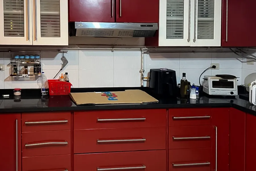 شقة للبيع 250 م سموحة (توت عنخ امون - ابراج كيروسيز)