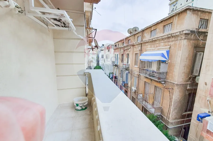 مكتب مفروش و مجهز بالكامل للإيجار 150م الحي اللاتيني (الفراعنة)