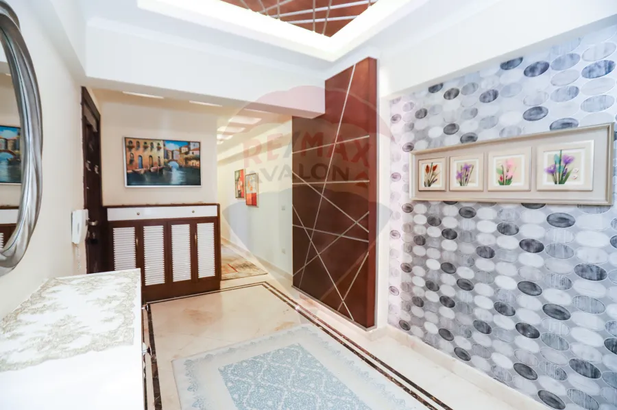 Apartment for sale 249 m Saba Basha ( Directly on the Sea.)