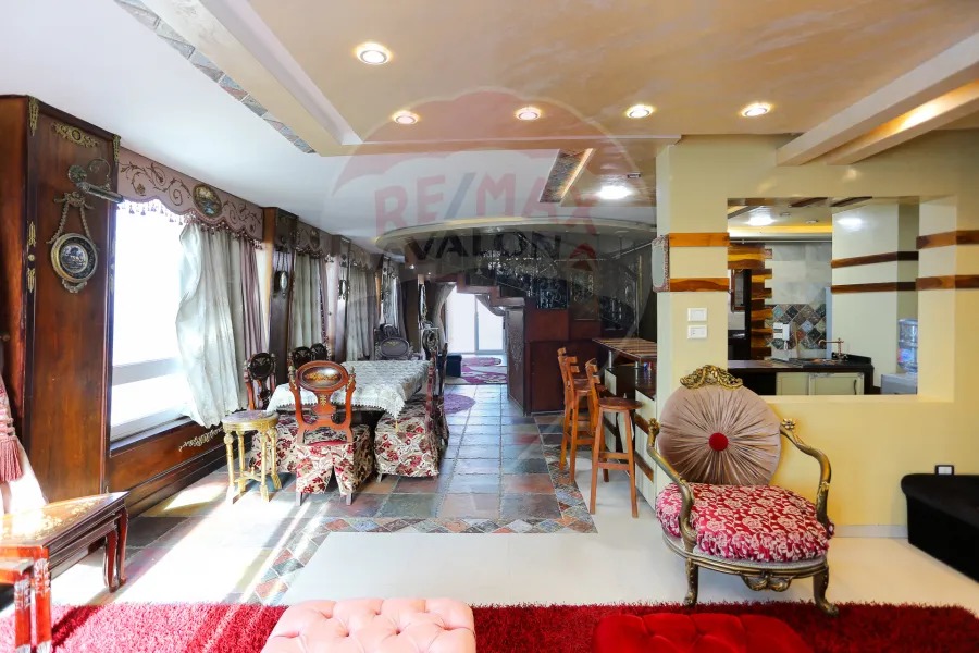 Duplex for sale 500 m Al-Saraya (Directly on the sea)