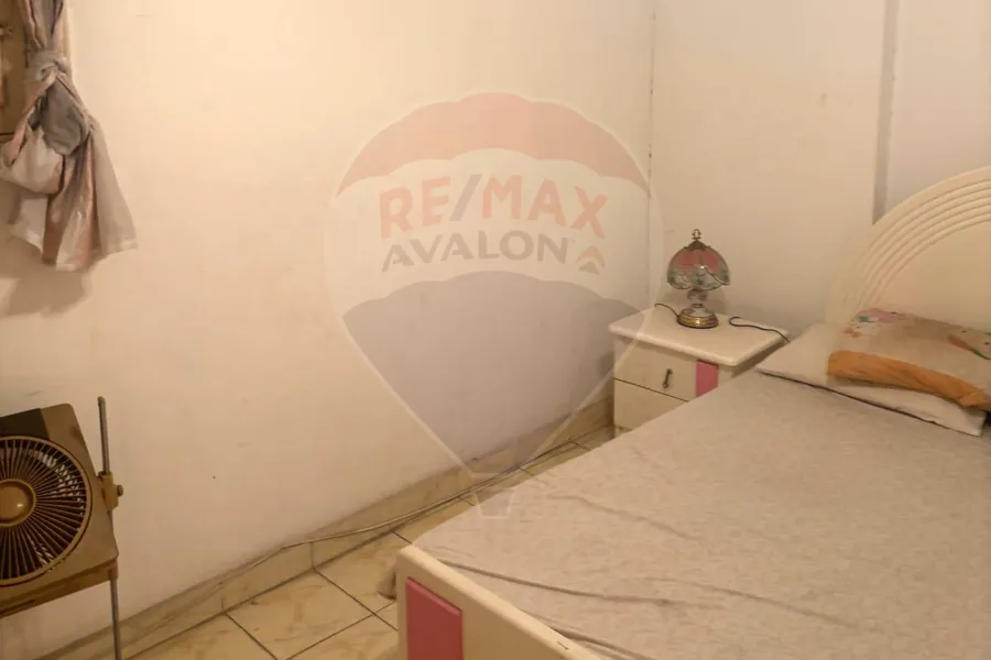 شقة للبيع 110 م  سيدي بشر (علي البحر مباشرة)