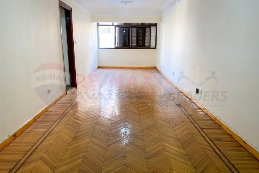 Apartment for sale 120 m Net Smouha (steps from Zahran Mall)