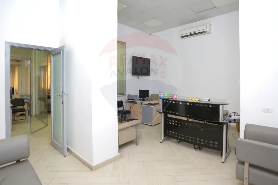 مقر إداري للبيع 118 م جليم (أبراج السرايا رويال بلازا)