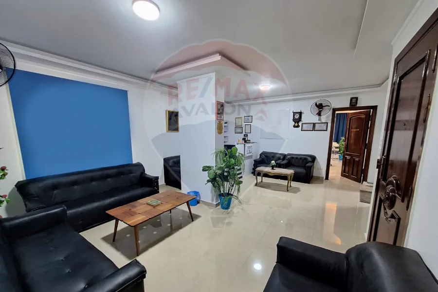 شقة إداري للبيع 120 م الساعه (ش مصطفي كامل)