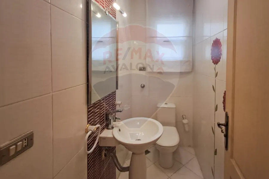 شقة للإيجار المفروش 200 م سموحة (ش فوزي معاذ