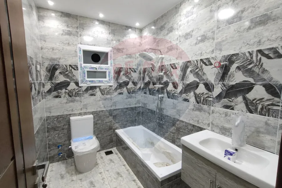 شقه للبيع  210 م جليم ( تالت نمره من البحر )