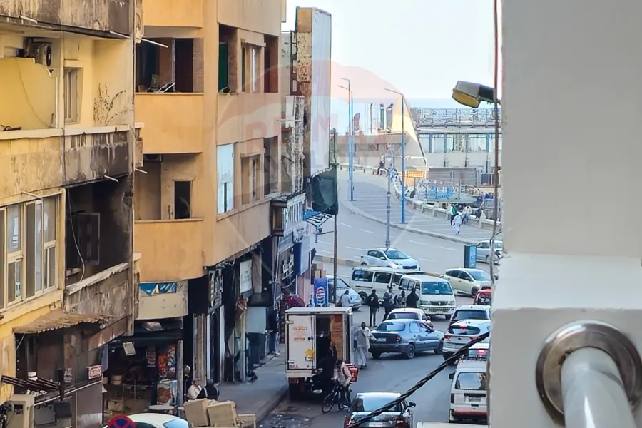 Apartment for sale 175 m Gleem (steps from the sea)