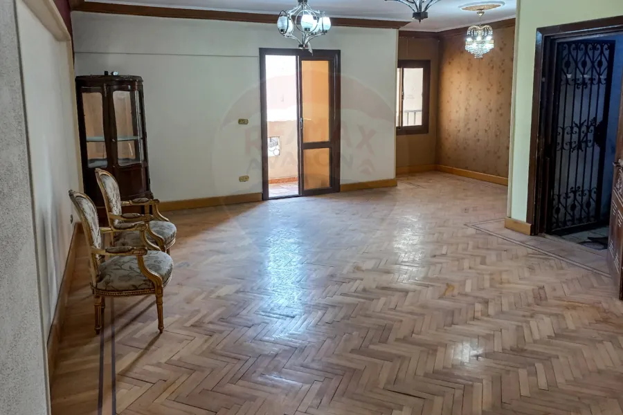 Apartment For Sale 120 m Kafr Abdo (Elfayoumy St - Next To Franciscan's School)