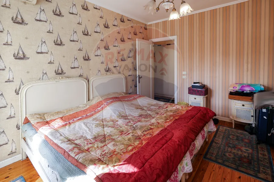 Apartment for sale 265 m Louran (on the tram directly)