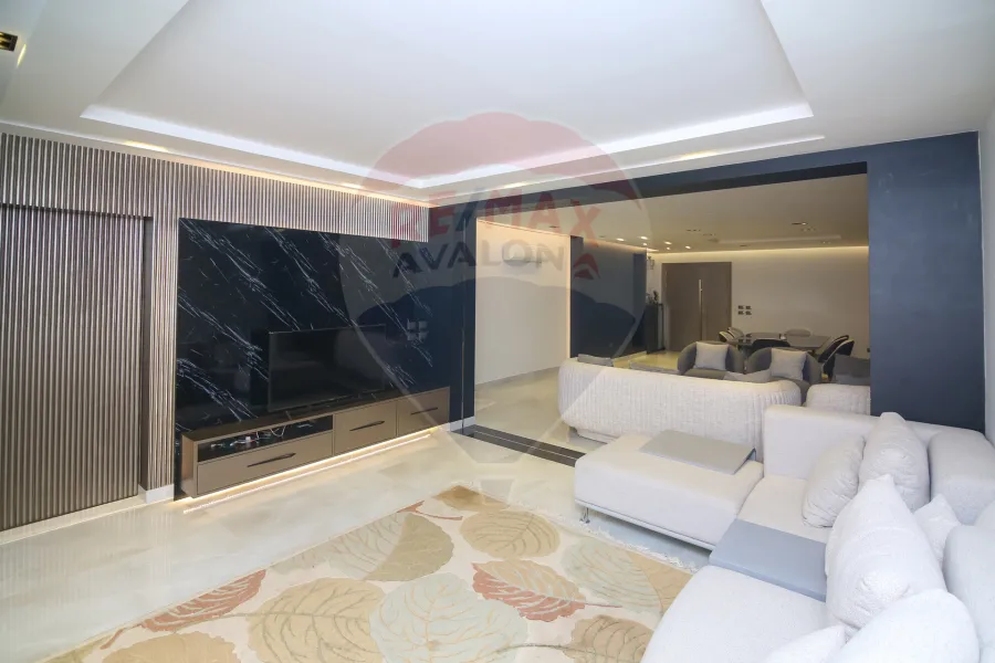 Apartment for sale 225 m Laurent (Al-Eqbal St.)