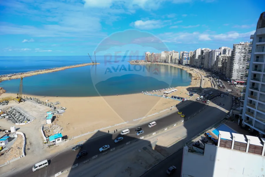 Apartment for sale 300 m Sidi Bishr (next to the Hilton)