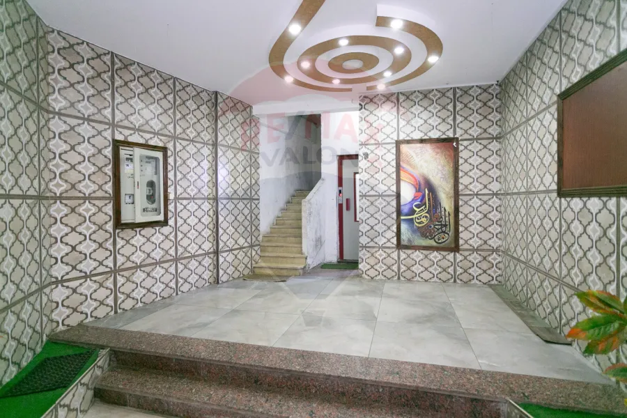 شقة للبيع 100 كليوباترا (خطوات من الترام