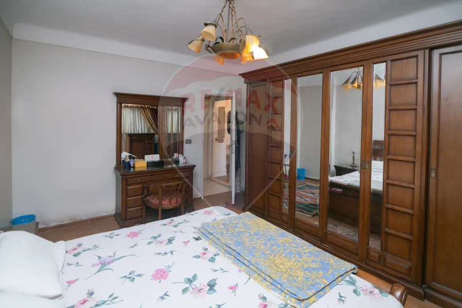 Apartment for sale 300 m Smouha (Tout Ankh Amoun St.)