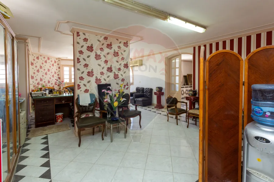 Penthouse for sale 1155 m Miami (Steps from Gamal Abdel Nasser St.)