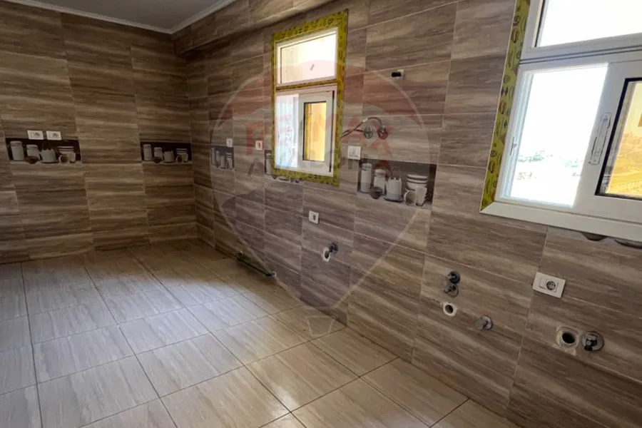 شقة للبيع 206 م سموحة (جراند فيو)