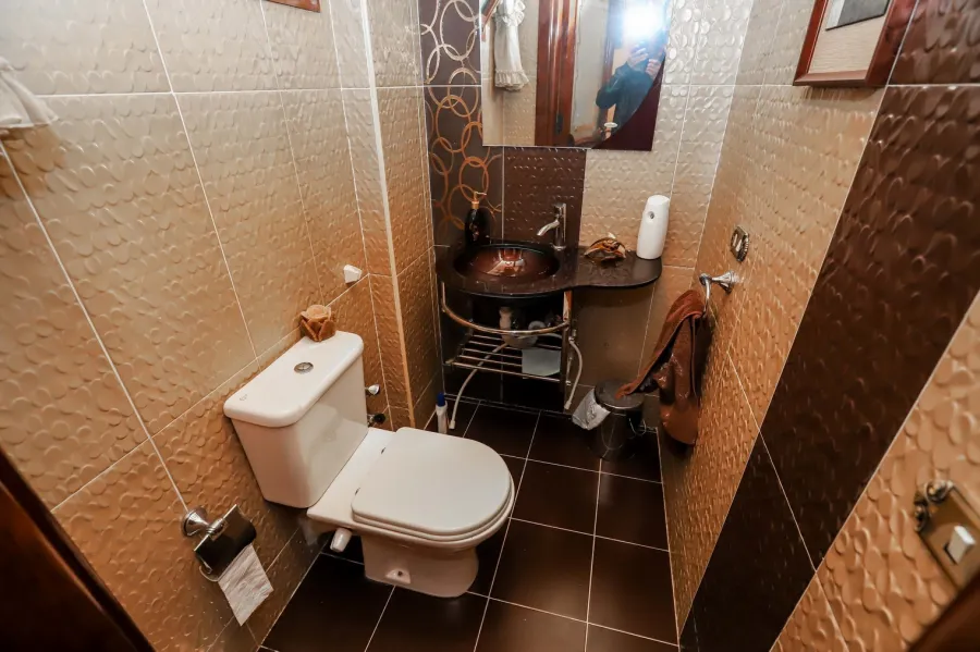 شقة للبيع 160م كفرعبده -خطوات من ش أبوقير