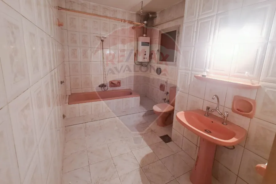 شقة للبيع 125 م الابراهيمية (متفرع من ش أبوقير)