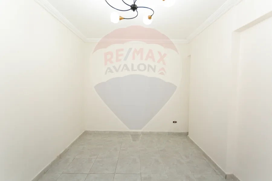 شقه للبيع 100 م كليوباترا (خطوات من فندق الحرم)