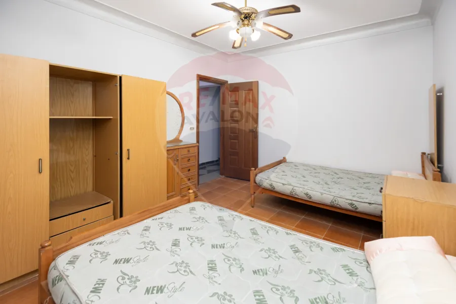 Apartment for sale 200 m Al-Mandara (directly on the sea)