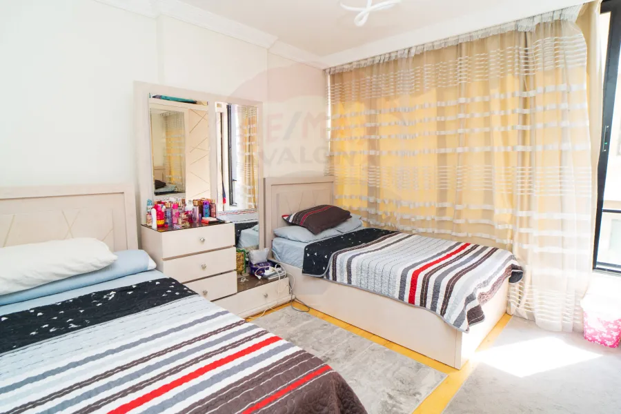 Apartment for sale 175 m Sporting (abo qeer St)