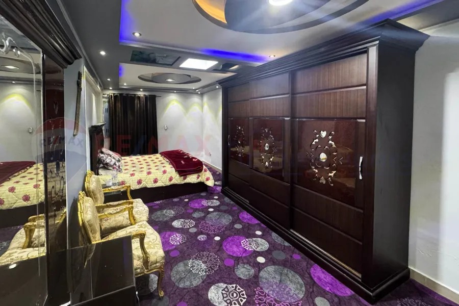 شقة مفروش للايجار 135 م ستانلي (خطوات للبحر)