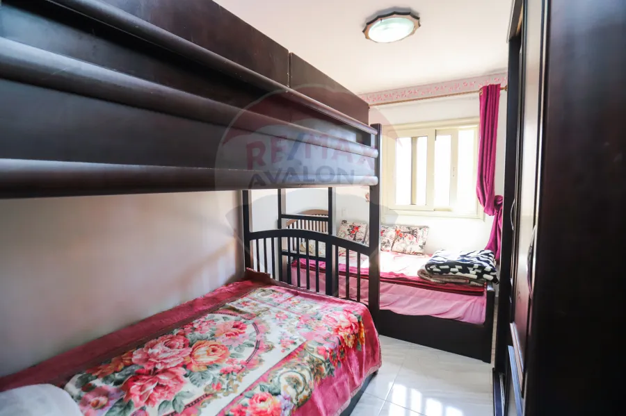 شقة للبيع 110 م ميامى ( ش بن النقيب متفرع من شارع 45)