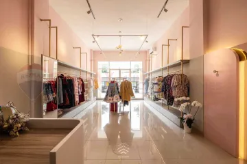 محل تجاري للإيجار 85 م سان ستيفانو ( على الترام )