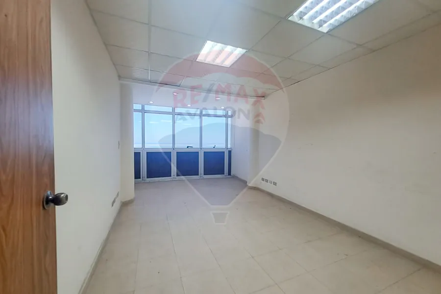 Administrative unit for Rent 285 m Al-Mansheya (Oraby Square - brand building)