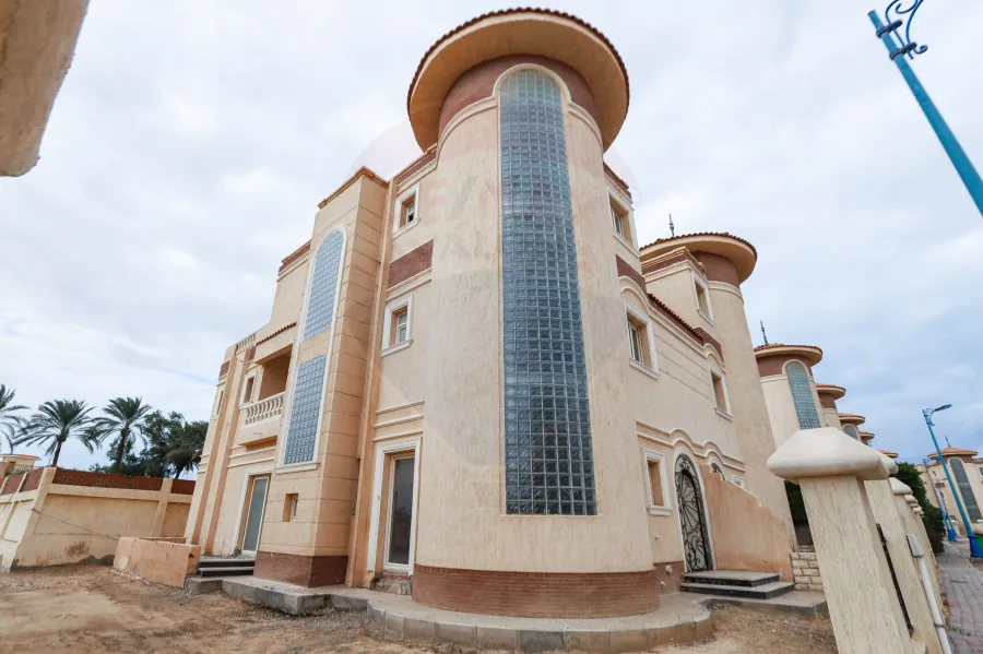 Villa for sale 486 m King Mariout (Al Orouba Compound)