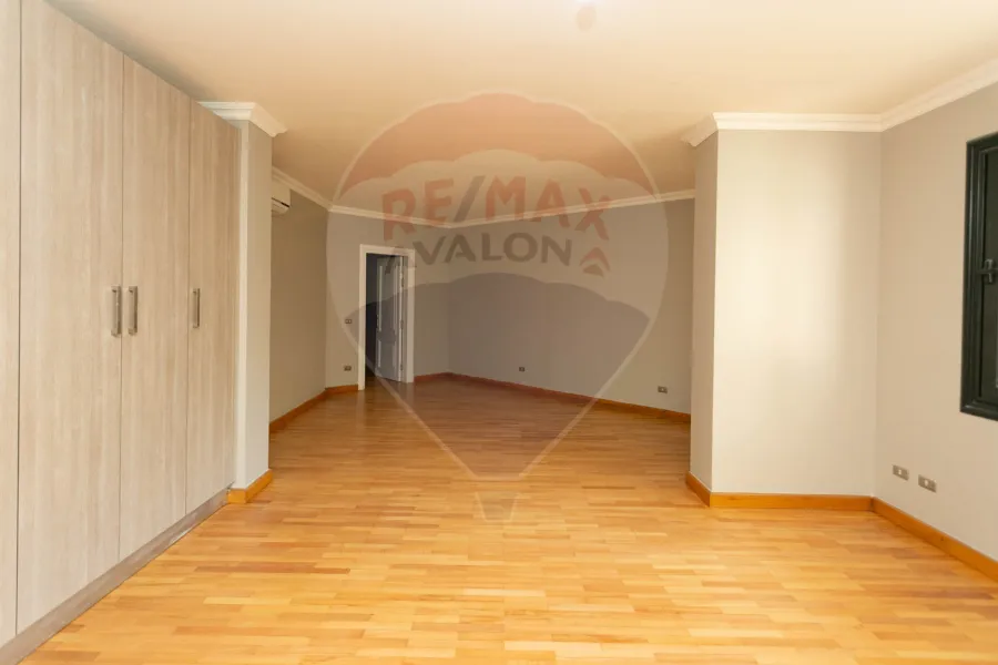 شقة دوبلكس مرخصة للبيع 460 م كفر عبده (ش معروف الرصافي - عمارة براند)