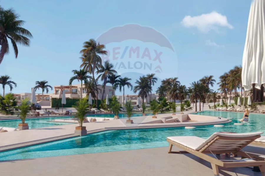 شاليه للبيع (هاسيندا واترز - رأس الحكمه) 104 م