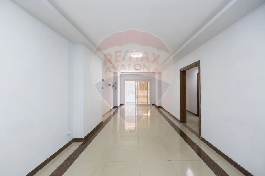 Adminstrative Apartment for sale 150 m Camp Shezar (Port Said St)