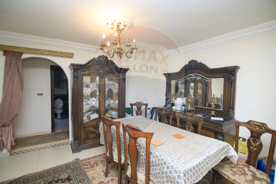 Apartment for sale 210 m Gleem (branching from the sea)